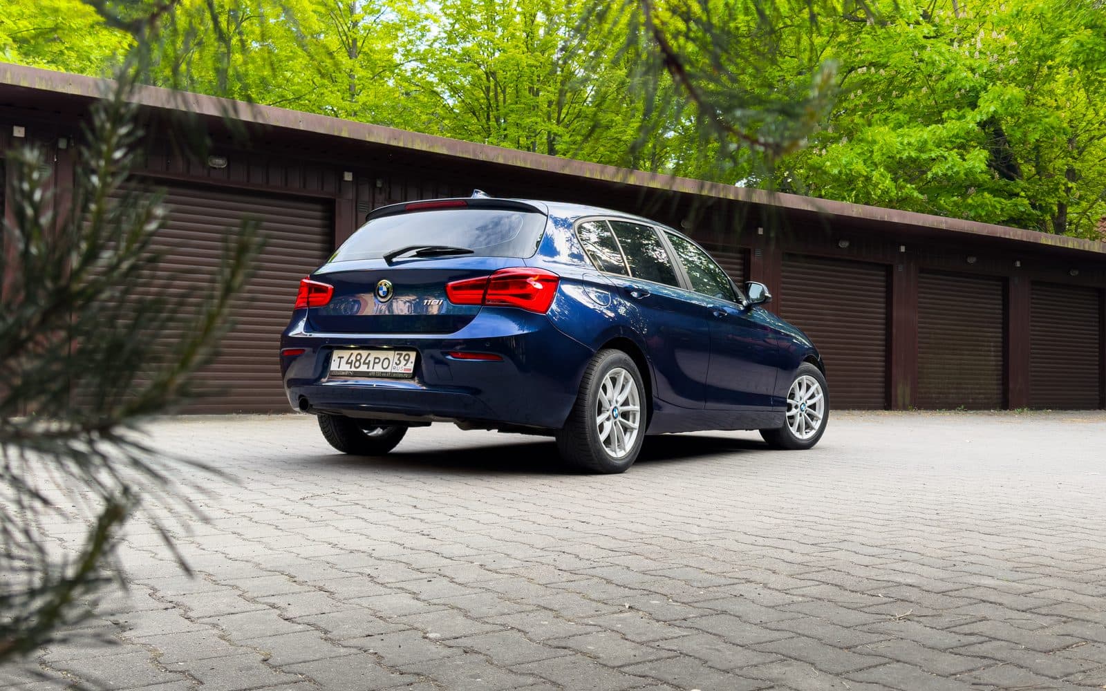 BMW 118i — фото 3 в аренду в Калининграде — LiteRent