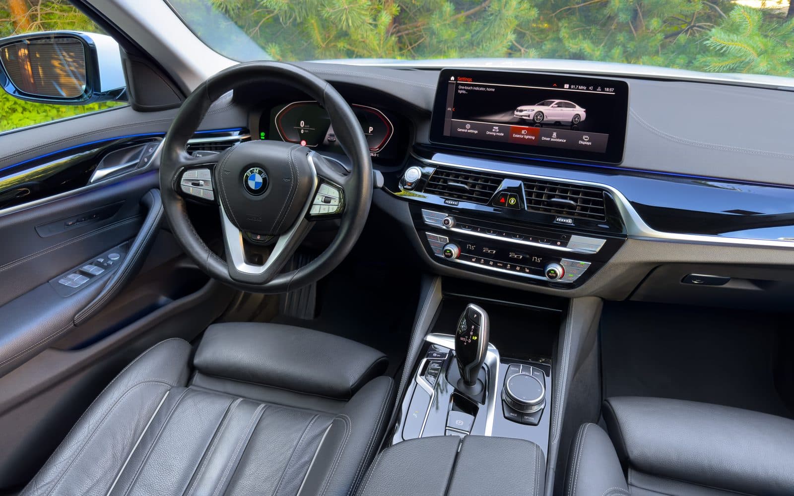 BMW 520D 2022 — фото 4 в аренду в Калининграде — LiteRent