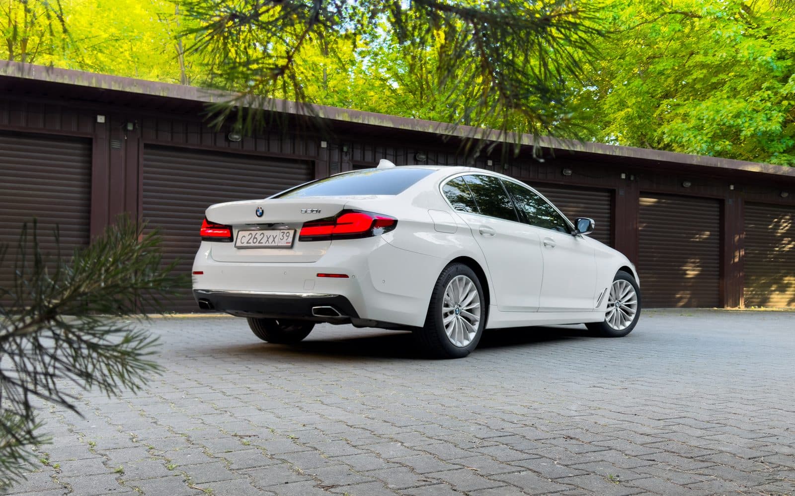 BMW 520D 2022 — фото 5 в аренду в Калининграде — LiteRent