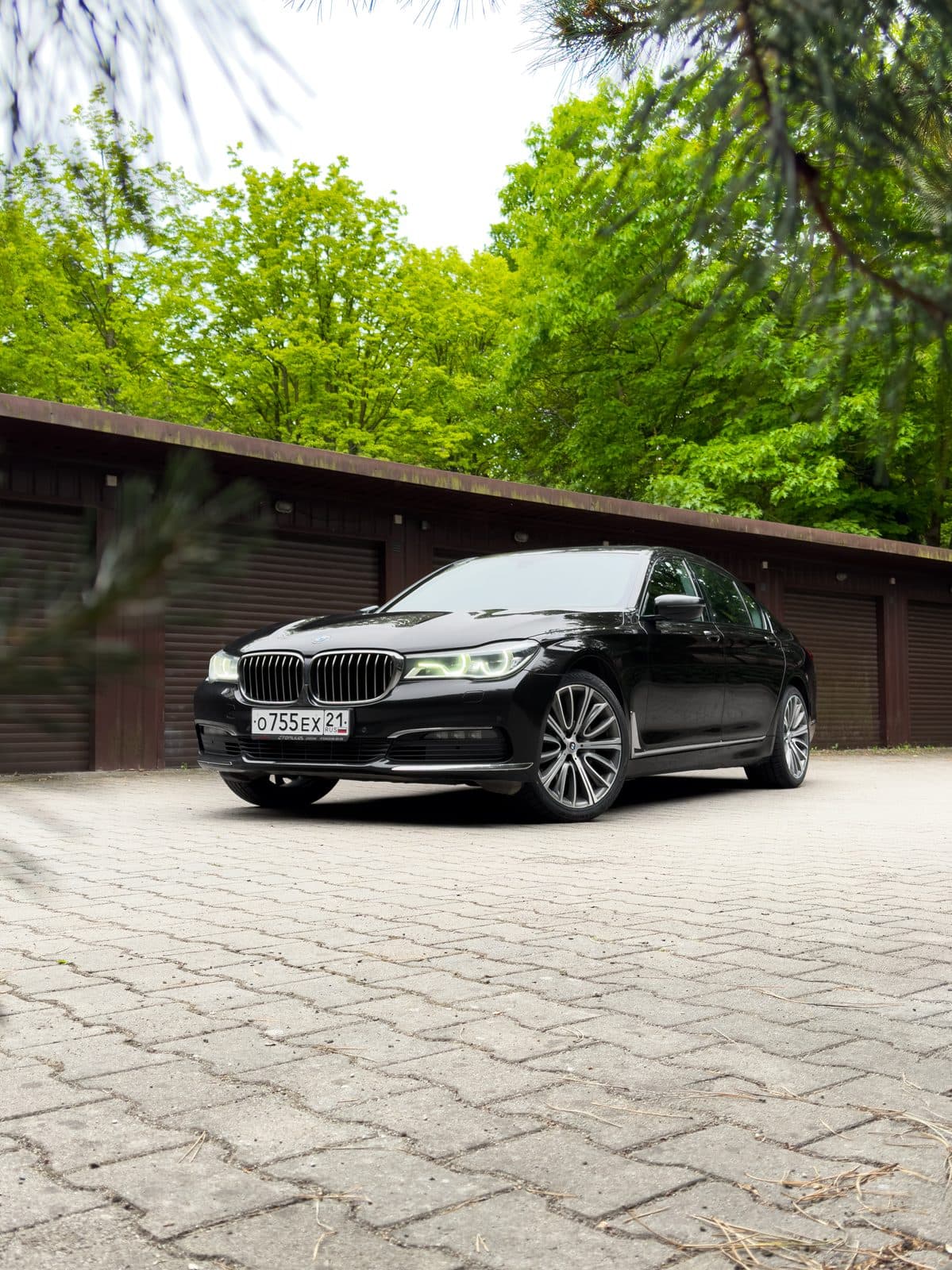 BMW 7 — фото 2 в аренду в Калининграде — LiteRent