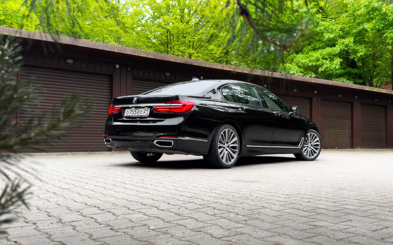 BMW 7 — фото 3 в аренду в Калининграде — LiteRent