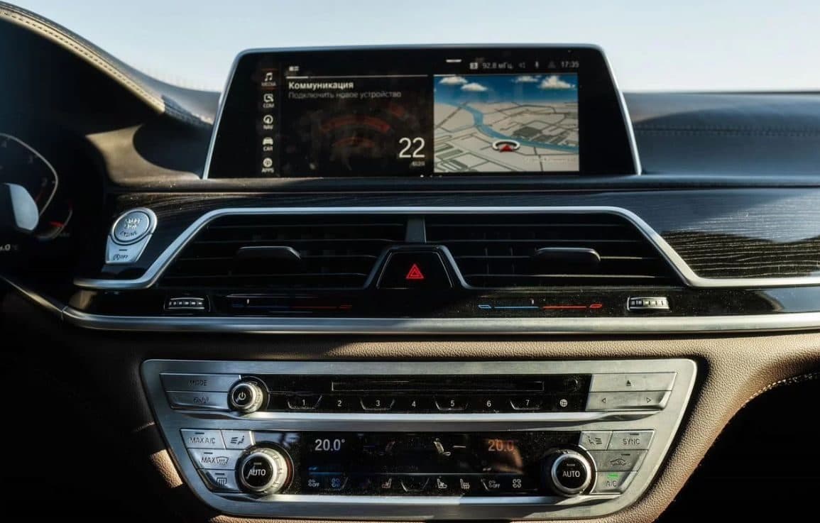 BMW 730D xDrive — фото 2 в аренду в Калининграде — LiteRent