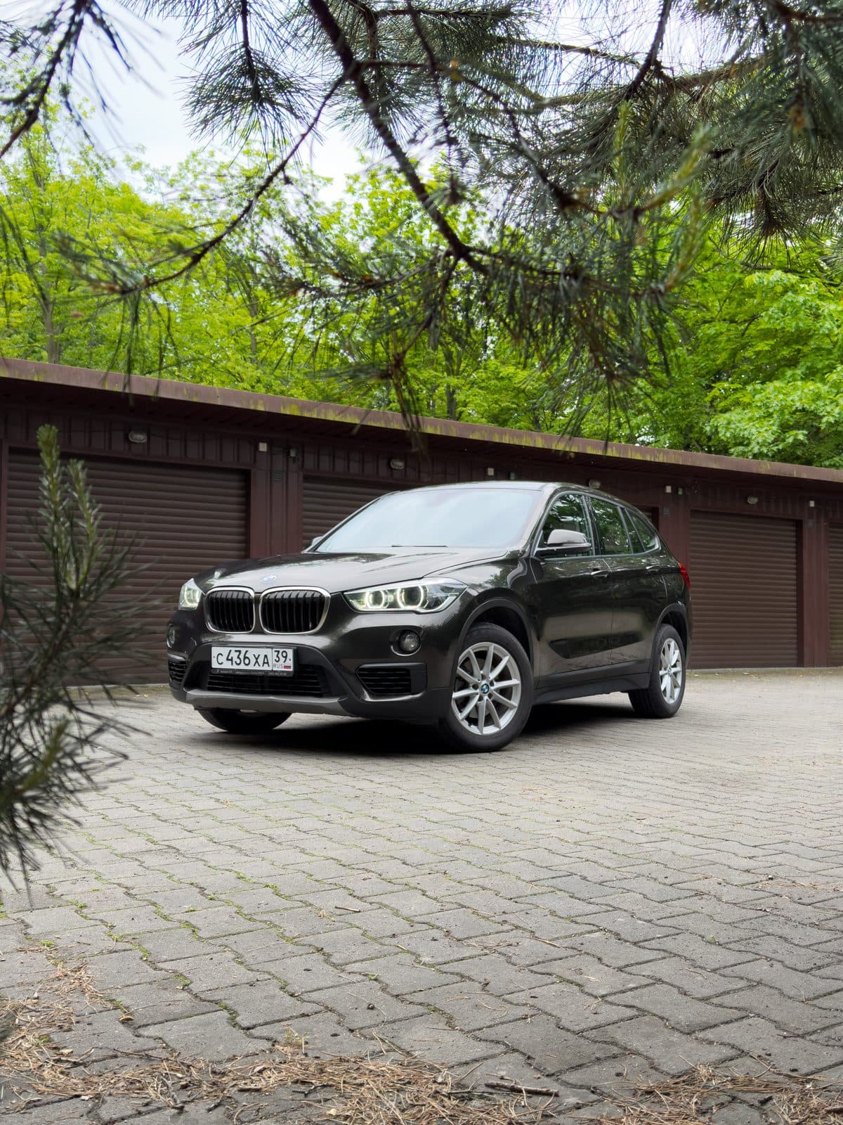 BMW X1 — фото 1 в аренду в Калининграде — LiteRent