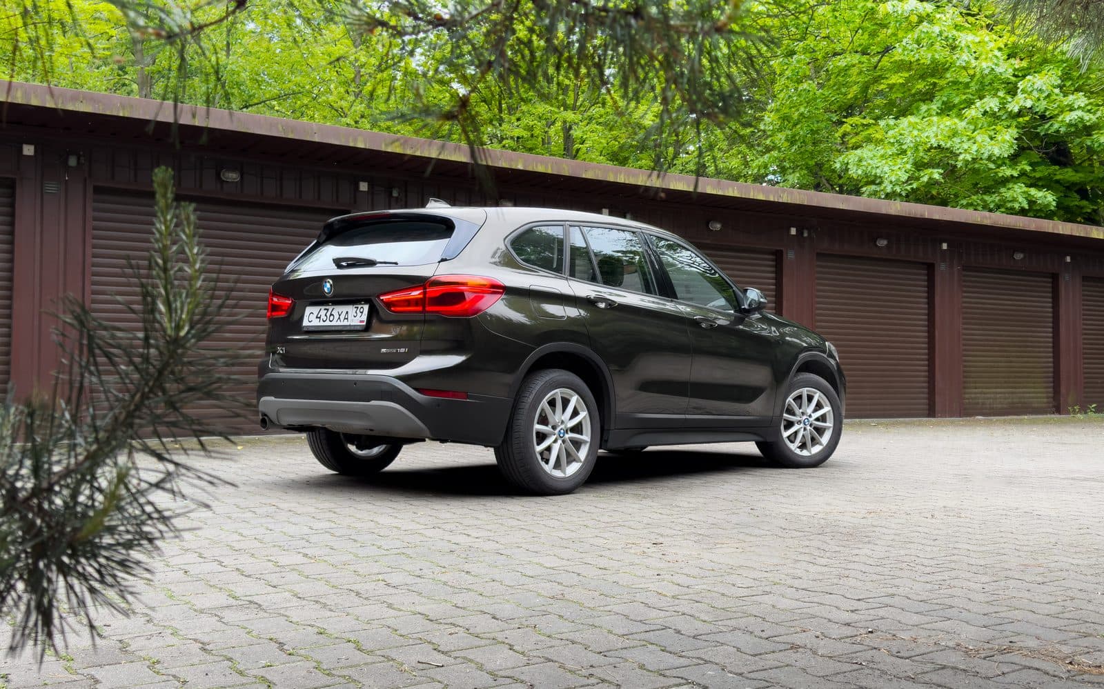 BMW X1 — фото 4 в аренду в Калининграде — LiteRent