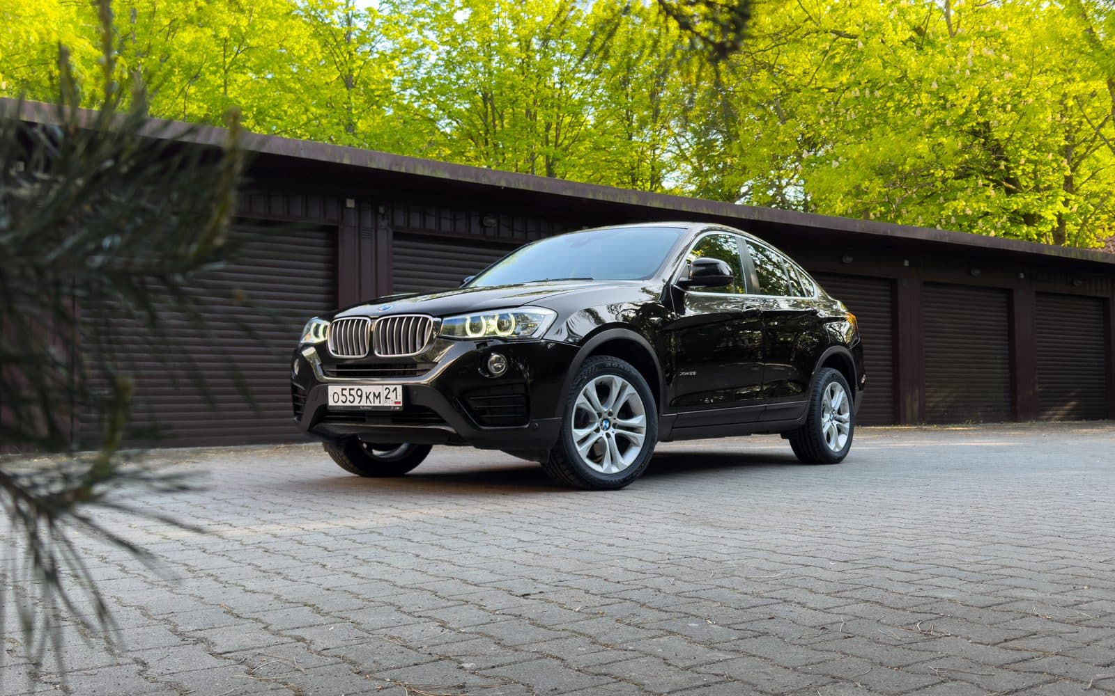 BMW X4 xDrive30i — фото 1 в аренду в Калининграде — LiteRent