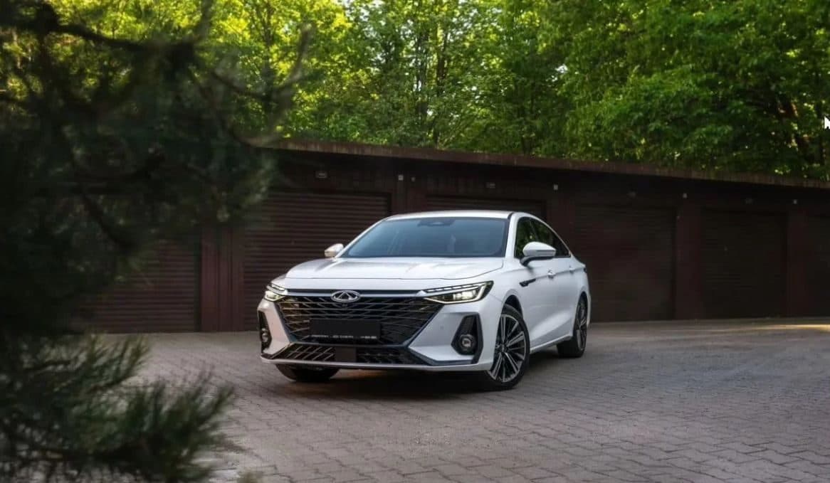 Chery Arrizo 8 Prestige 2024 — фото 1 в аренду в Калининграде — LiteRent