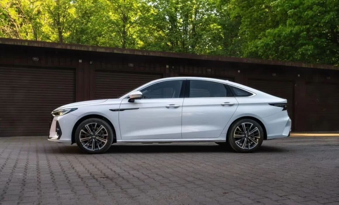 Chery Arrizo 8 Prestige 2024 — фото 4 в аренду в Калининграде — LiteRent