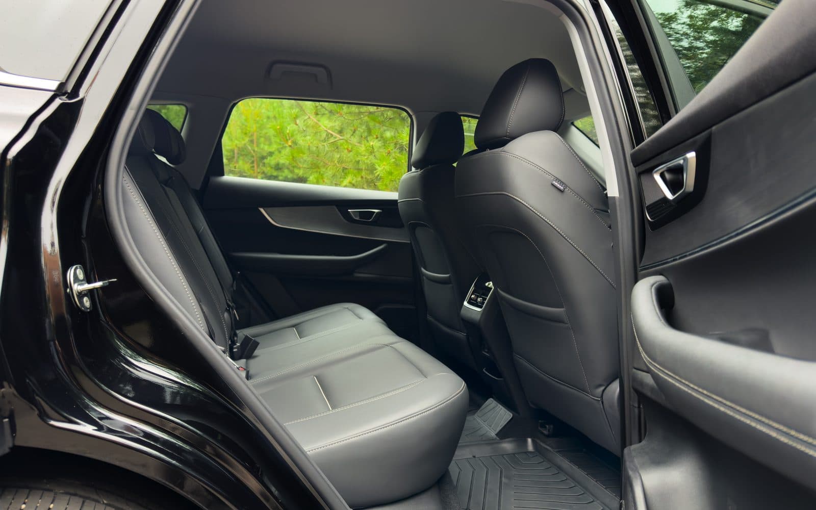 Chery TIGGO 7 Pro MAX 2024 — фото 2 в аренду в Калининграде — LiteRent