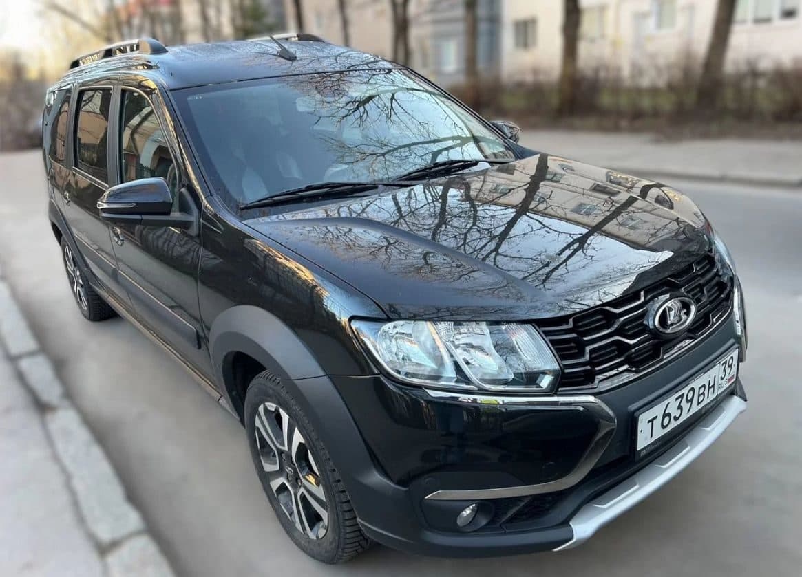 Lada Largus Cross 2022 — фото 2 в аренду в Калининграде — LiteRent