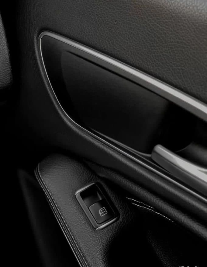 Mercedes-Benz CLA 180 Universal — фото 4 в аренду в Калининграде — LiteRent