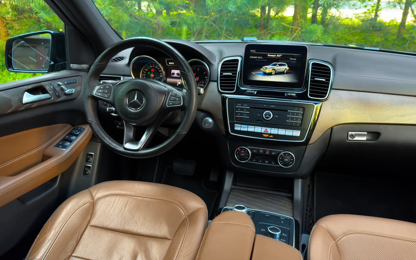 Mercedes-Benz GLS — фото 5 в аренду в Калининграде — LiteRent