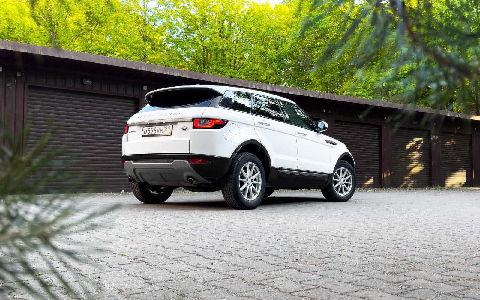 Range Rover Evoque — фото 3 в аренду в Калининграде — LiteRent