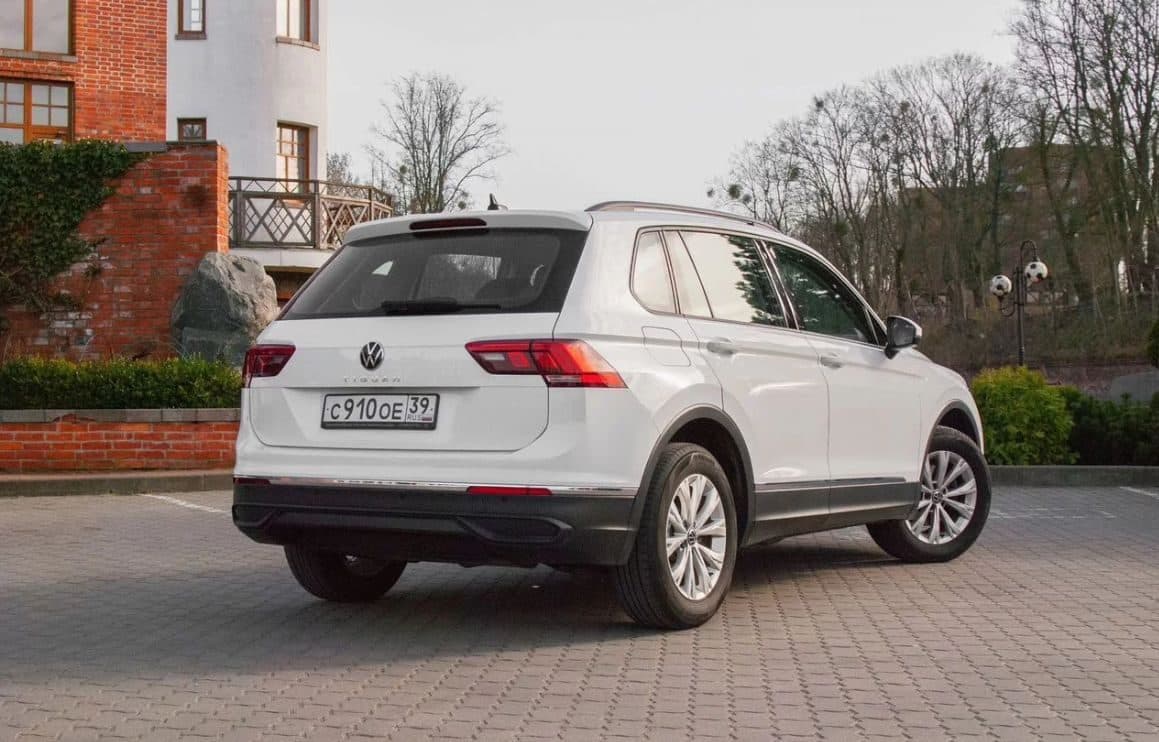Volkswagen Tiguan 2021 — фото 3 в аренду в Калининграде — LiteRent